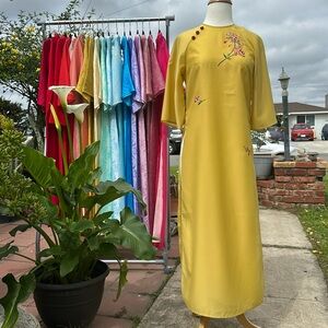 $52 Modern Vietnamese Dress (Áo Dài)